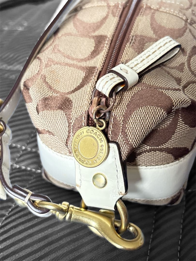 Coach ミニミニバッグ ブラウン/ホワイト