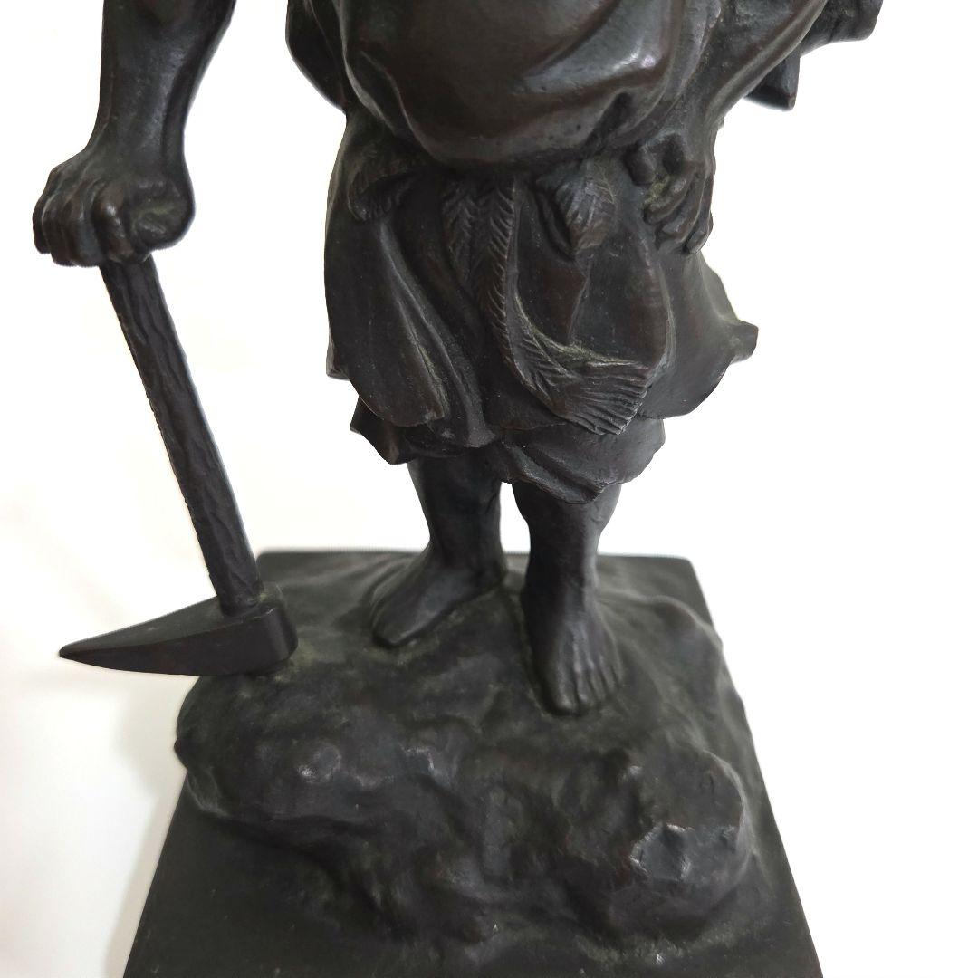 ブロンズ　古銅　アイヌ刀　シャクシャイン　アイヌ戦士　銅像