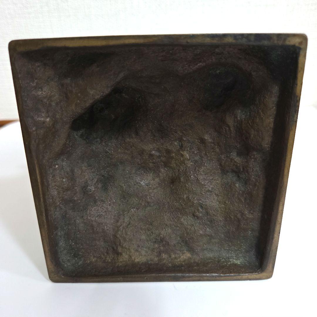 ブロンズ　古銅　アイヌ刀　シャクシャイン　アイヌ戦士　銅像