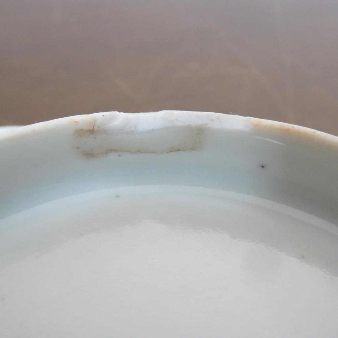 角皿 金彩 色絵付 蝶 へちま 菊 花文様 変形 古伊万里