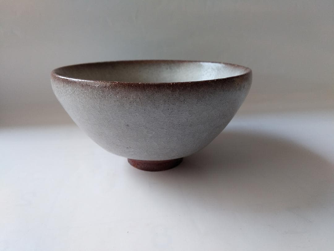 白釉茶碗 木村盛康 茶器 抹茶碗 共箱 共布 栞 茶碗 新品 未使用 です。