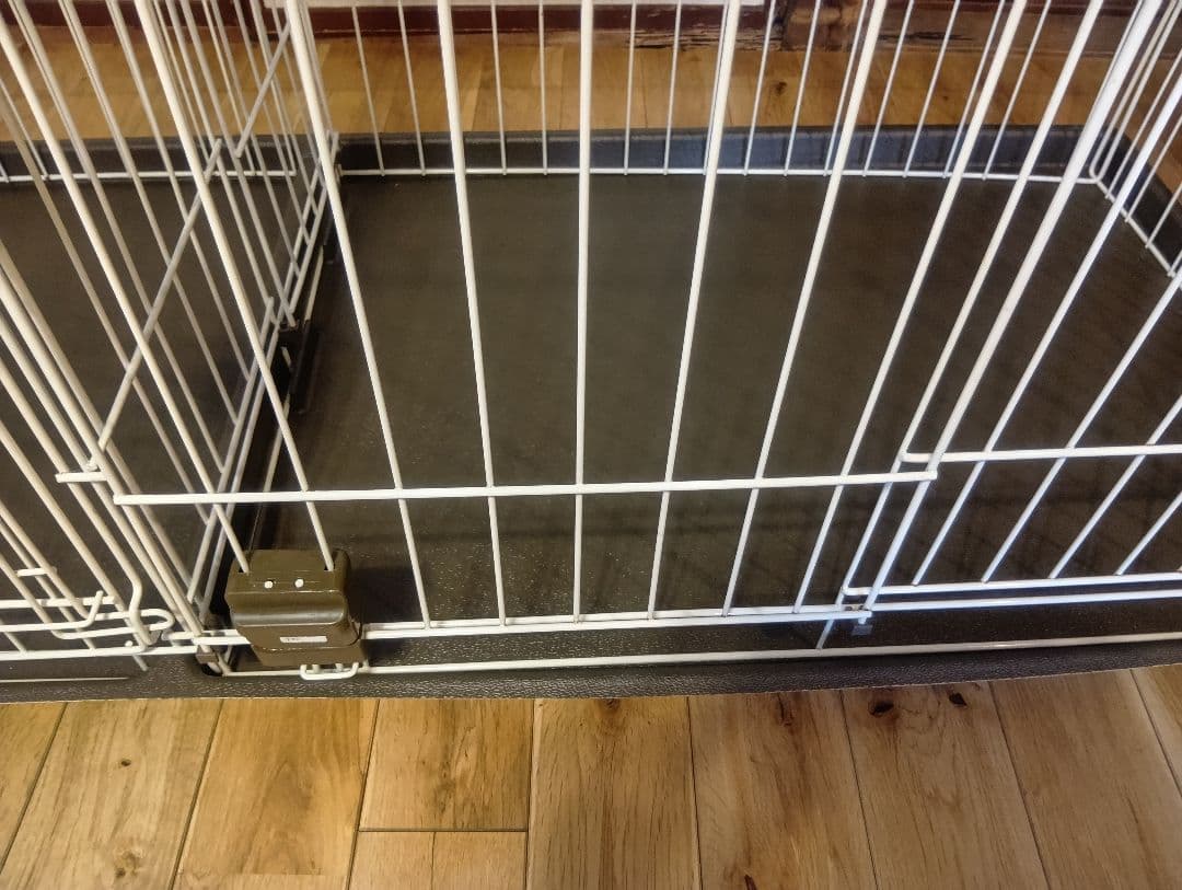 トイレのしつけが出来るドッグルームサークル屋根付き