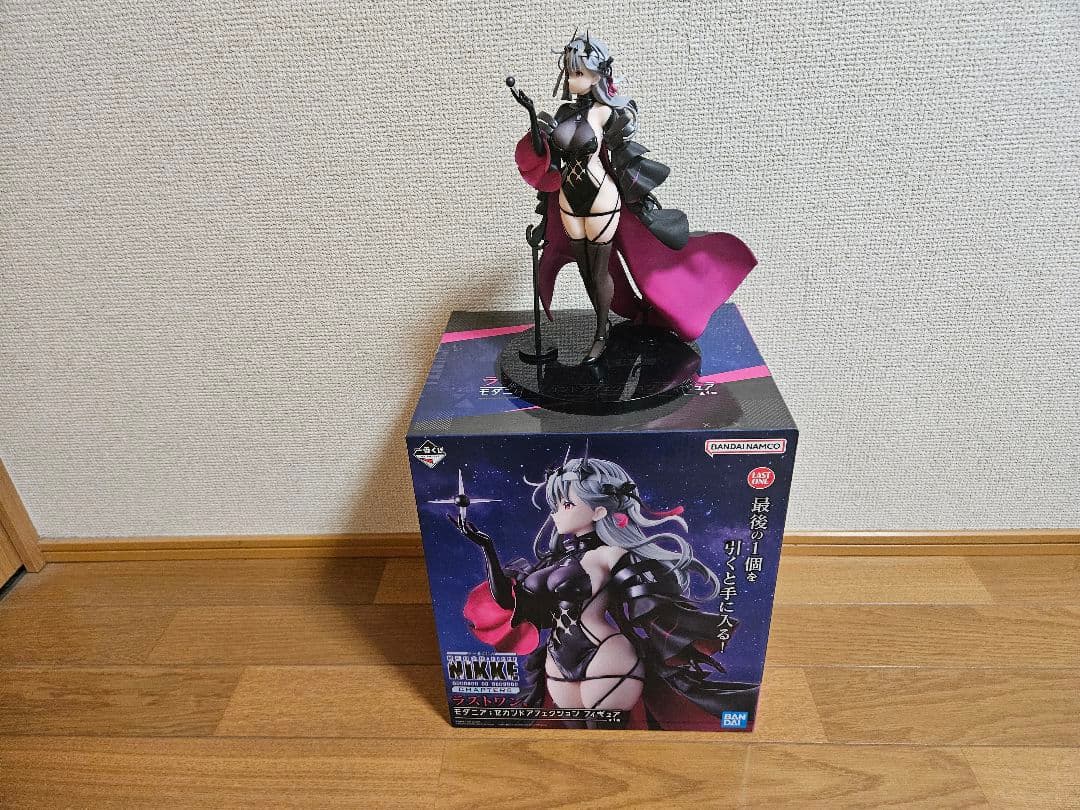 メガニケ 一番くじ ラストワン、A賞、B賞セット売り＋おまけ付き