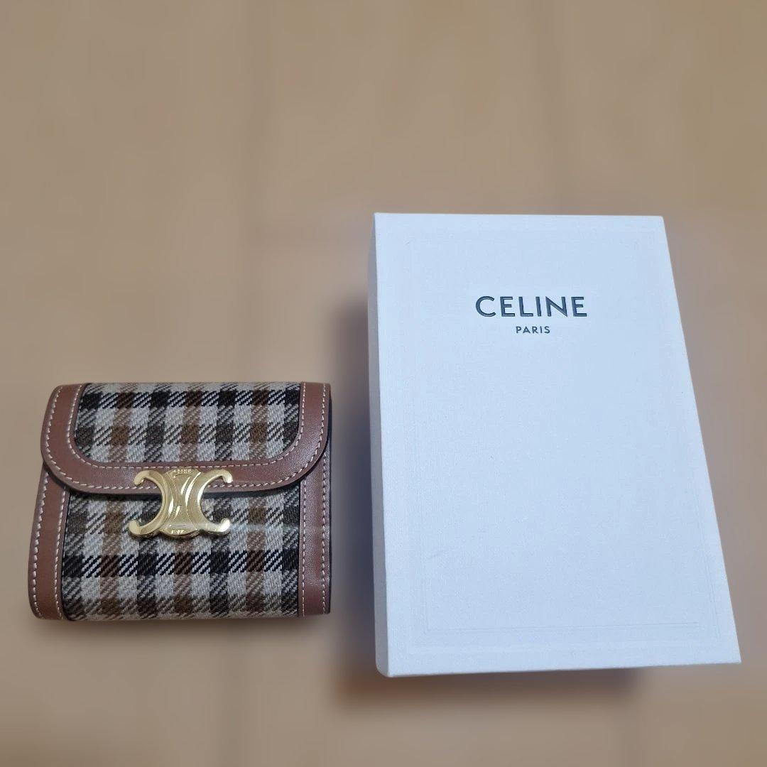 CELINE チェック柄二つ折り財布