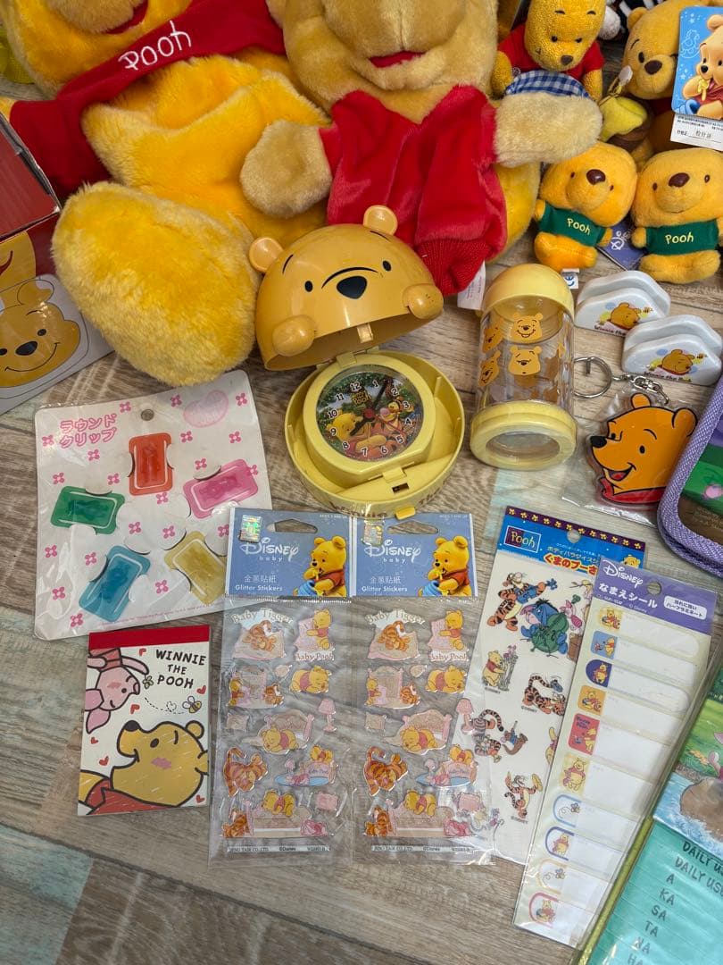 プーさん　イーヨー　ディズニー　まとめ売り　レアな商品あり　ぬいぐるみ　新品あり