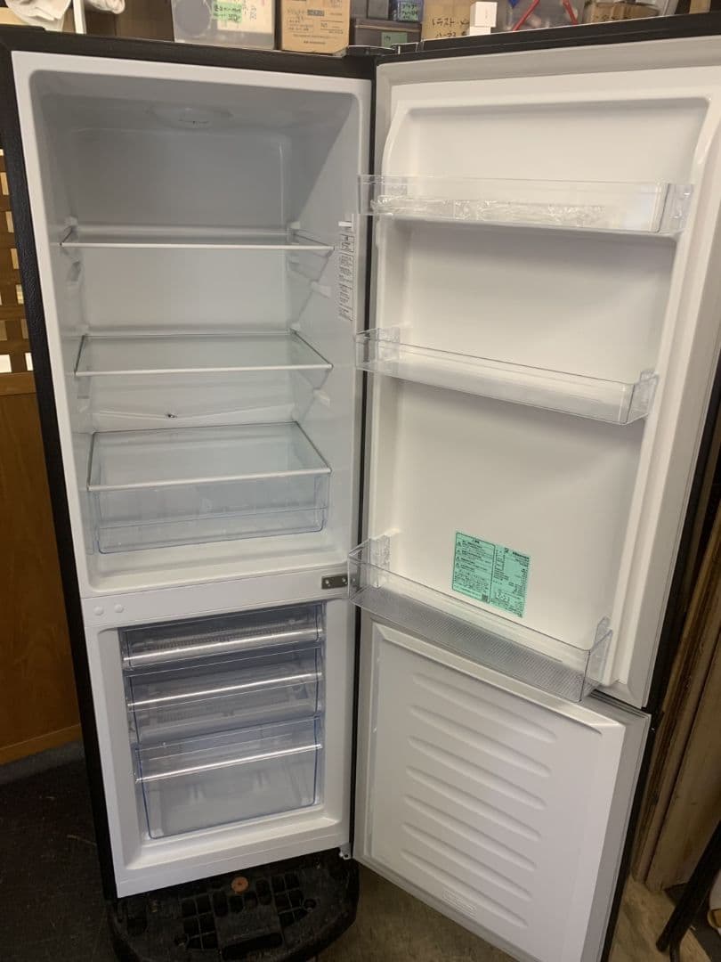 Hisense ノンフロン冷蔵庫　冷凍　HR-D1701B 2023年製
