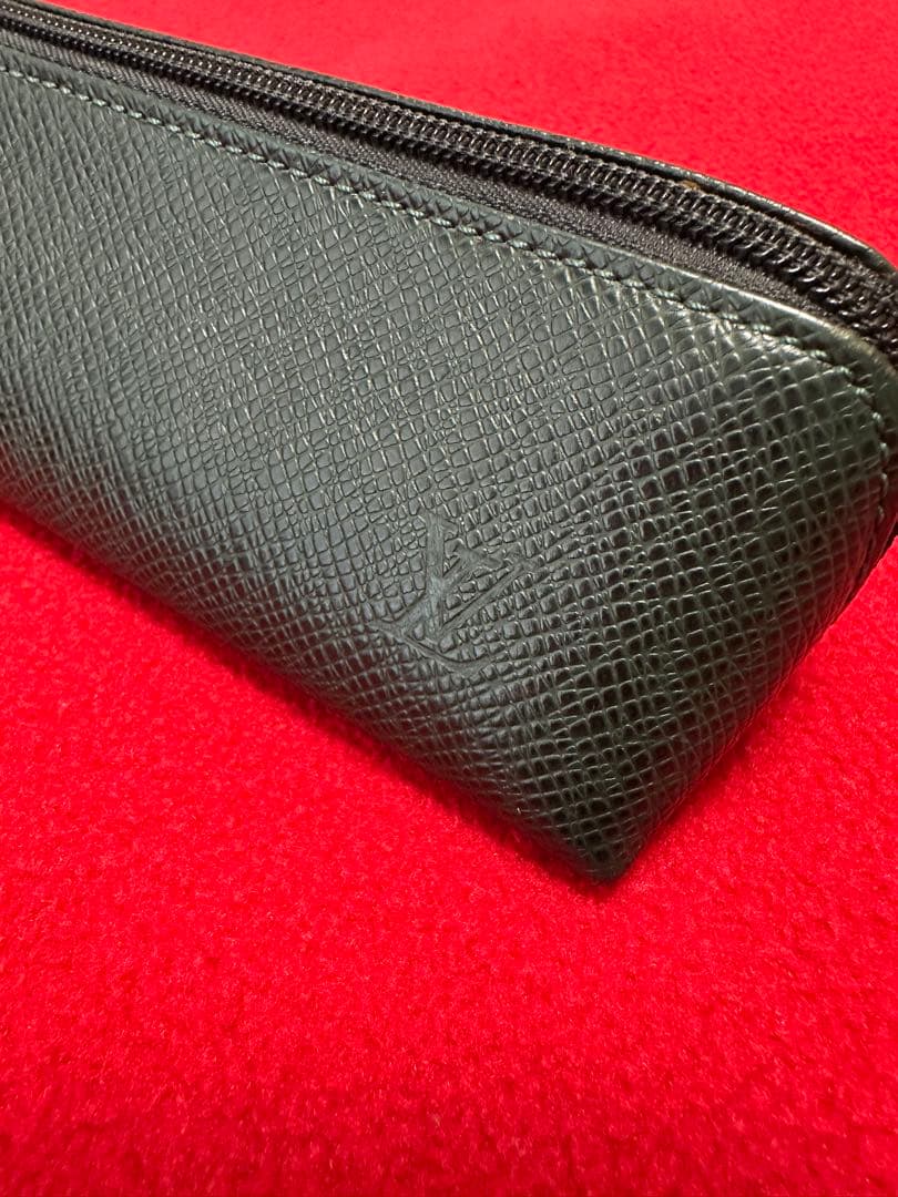 ✨超レア・販売終了品✨LOUIS VUITTON タイガ 『大型ペンケース』