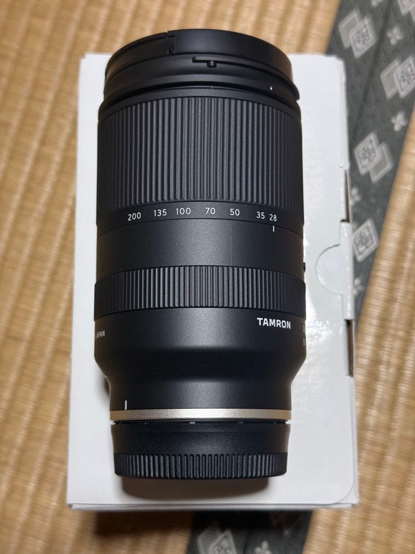 タムロン　レンズ　TAMRON 28-200mm フルサイズ　FEマウント