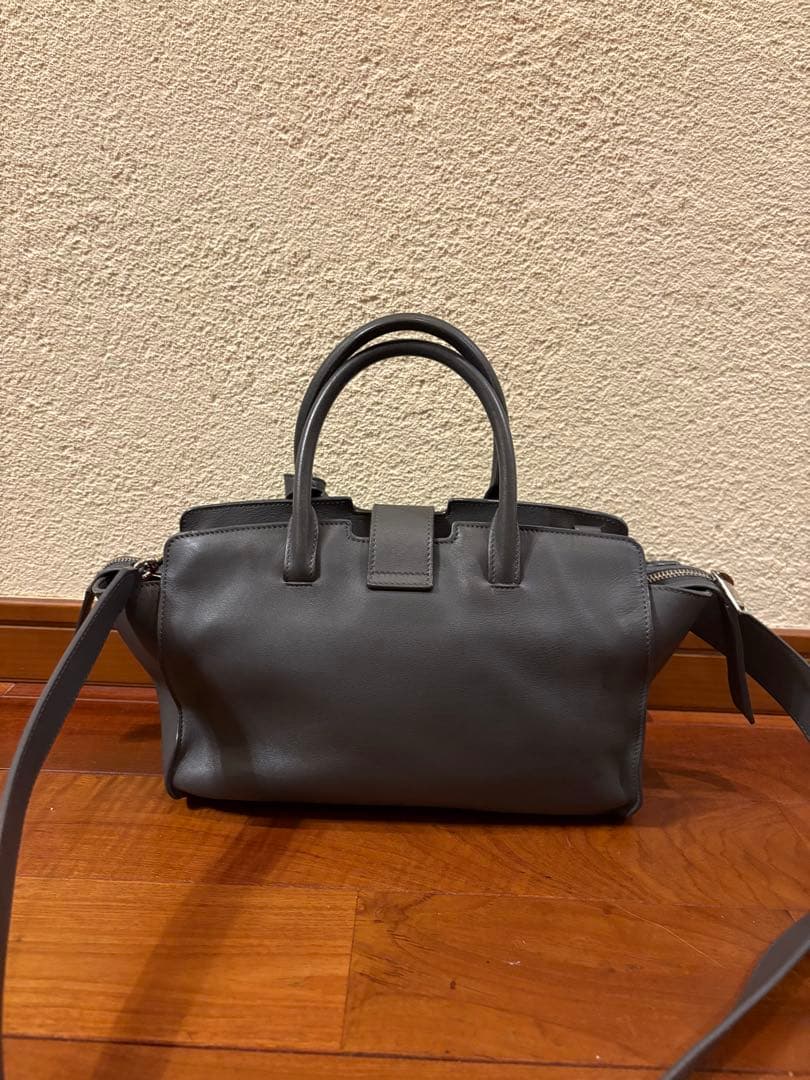 【定価から半額以下】サンローラン　ショルダーバッグ