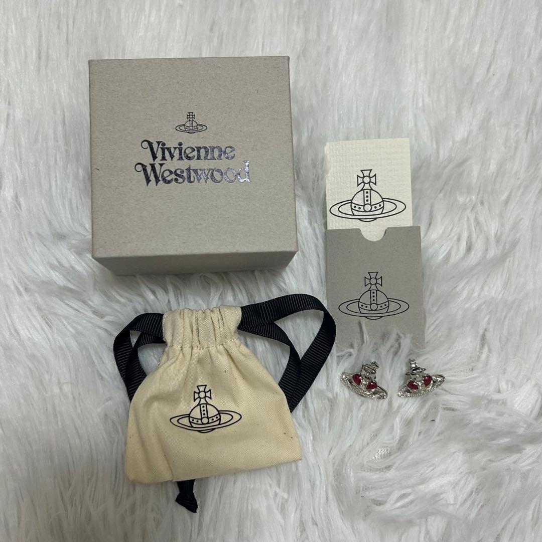 Vivienne Westwood ハート型ピアス