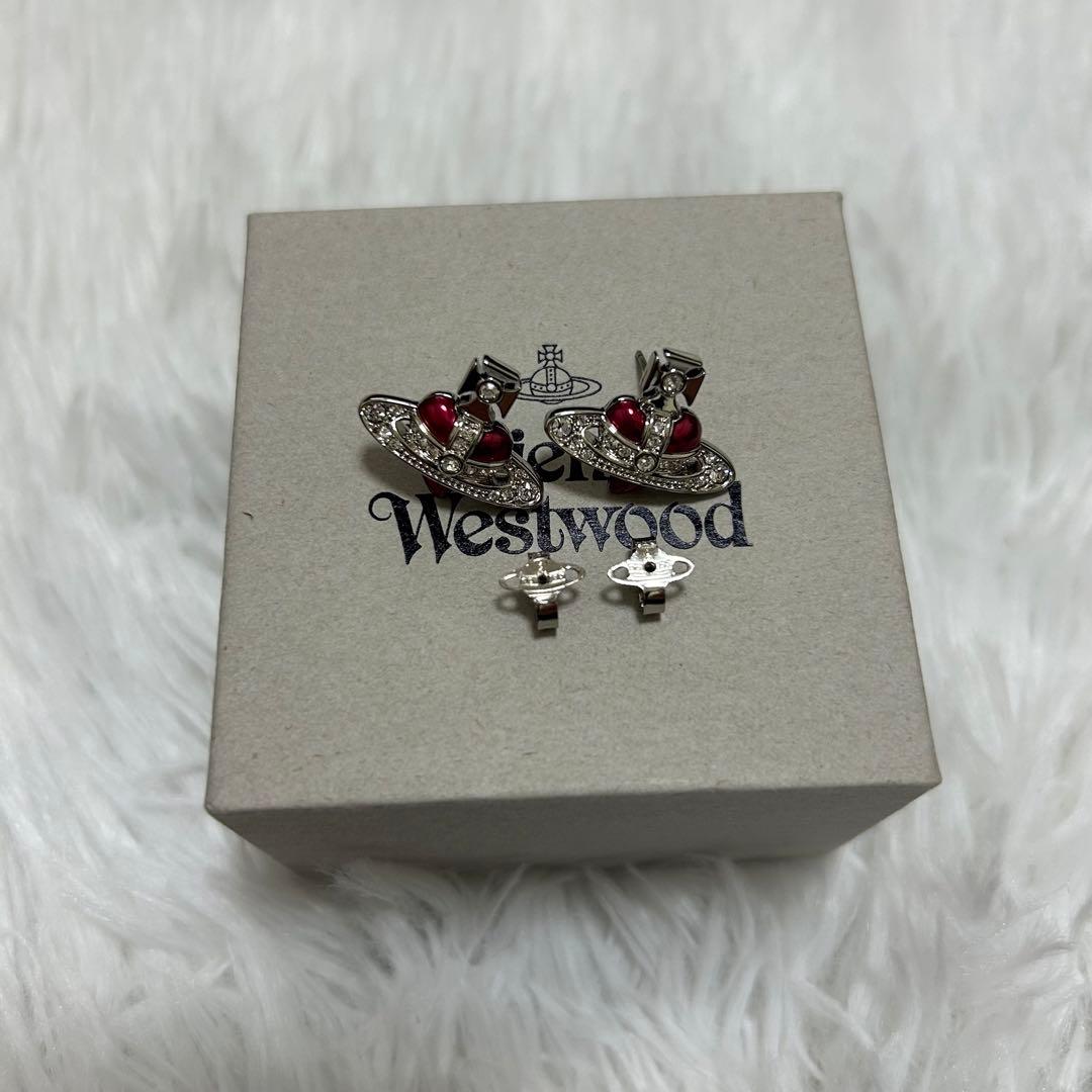 Vivienne Westwood ハート型ピアス