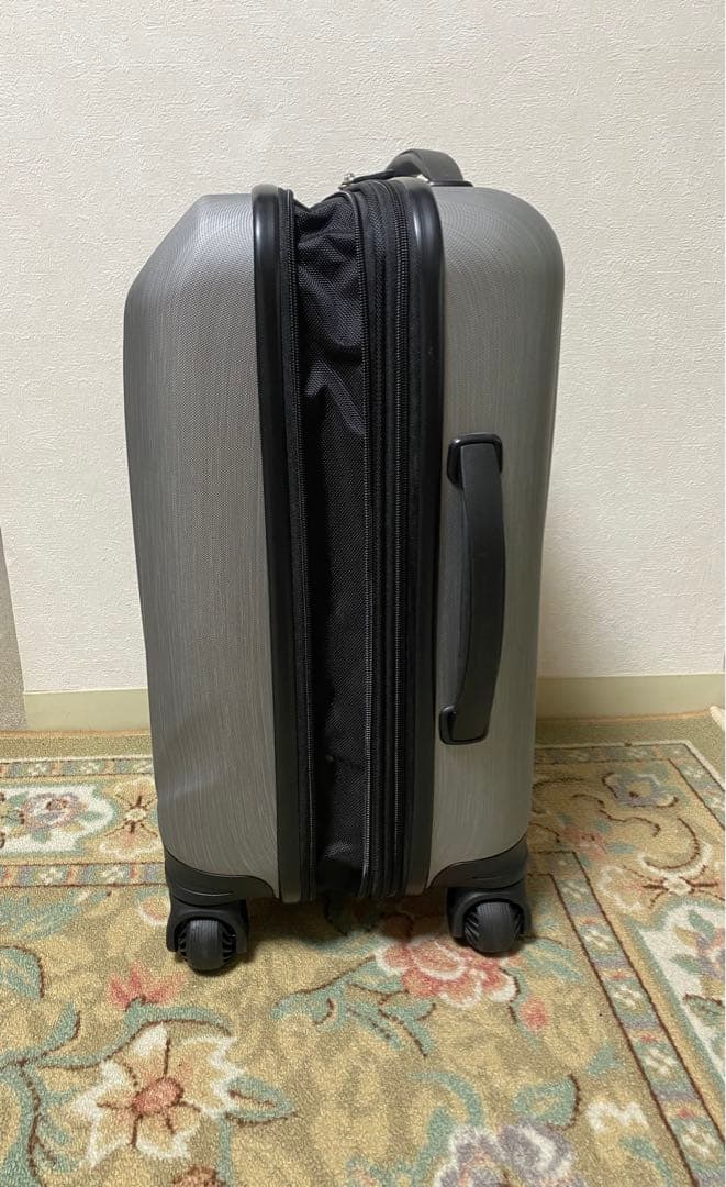 Samsoniteサムソナイト 拡張付きスーツケース/キャリーケース