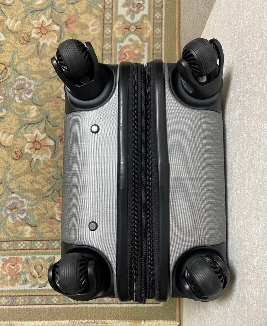 Samsoniteサムソナイト 拡張付きスーツケース/キャリーケース