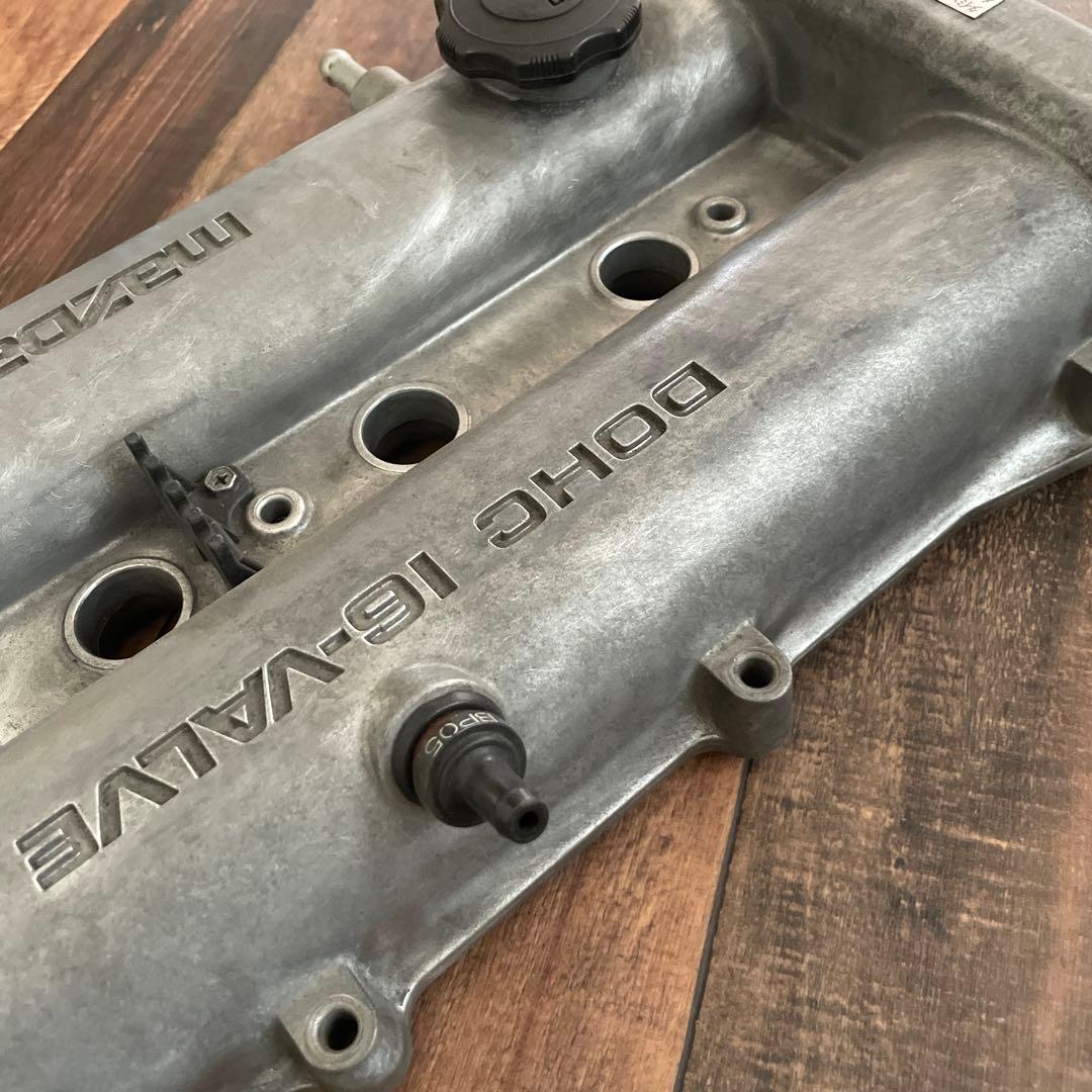 ロードスター　B6 エンジンヘッドカバー