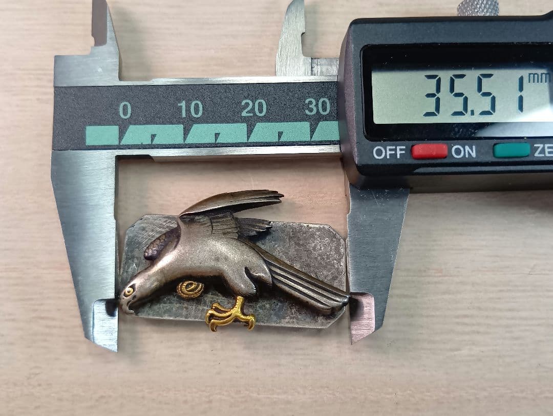 煙草入れ／超絶技巧前金具／鷹図