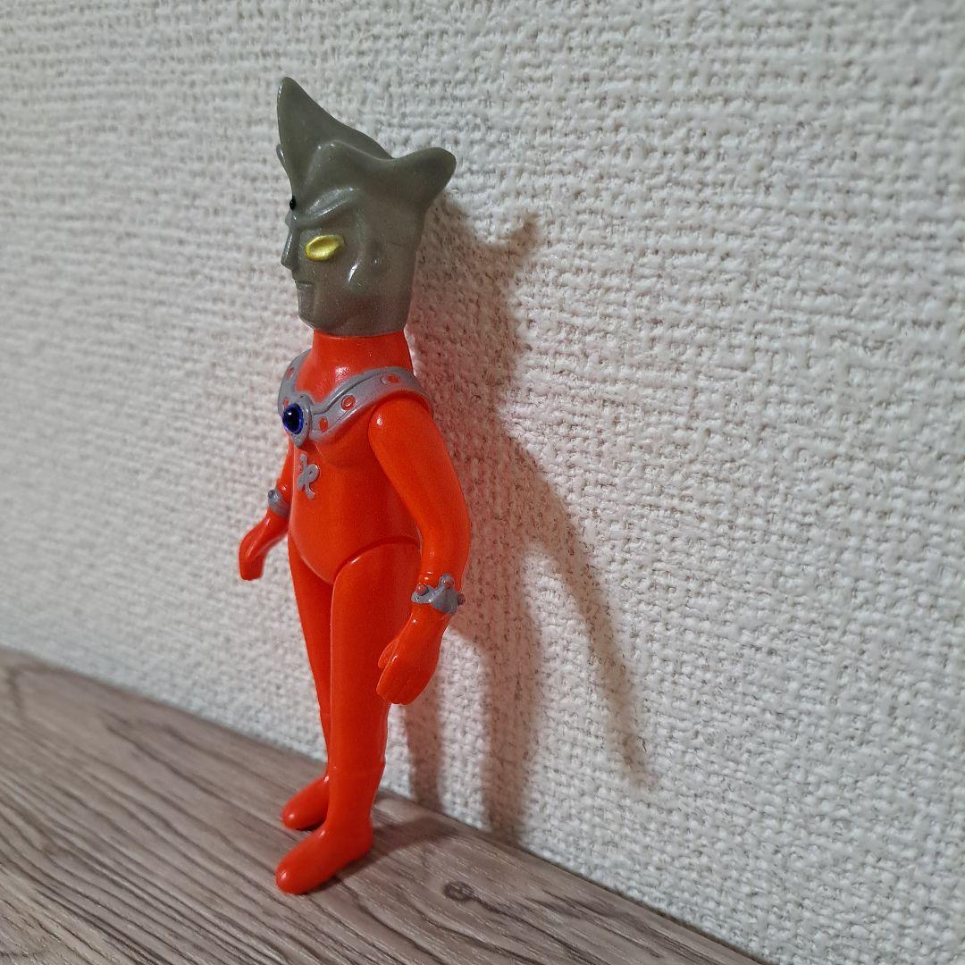 ソフビ　ウルトラマンレオ　タカトク