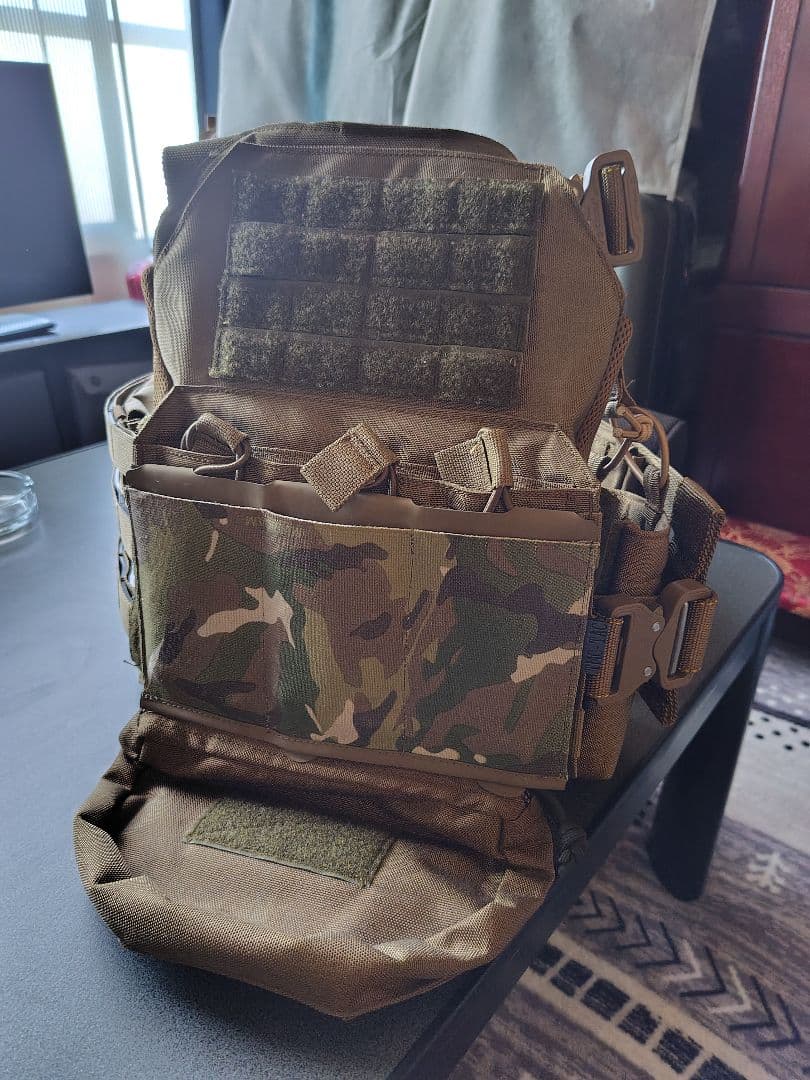 沖縄オードナンス製　プレートキャリア　Mサイズ　付属品付き