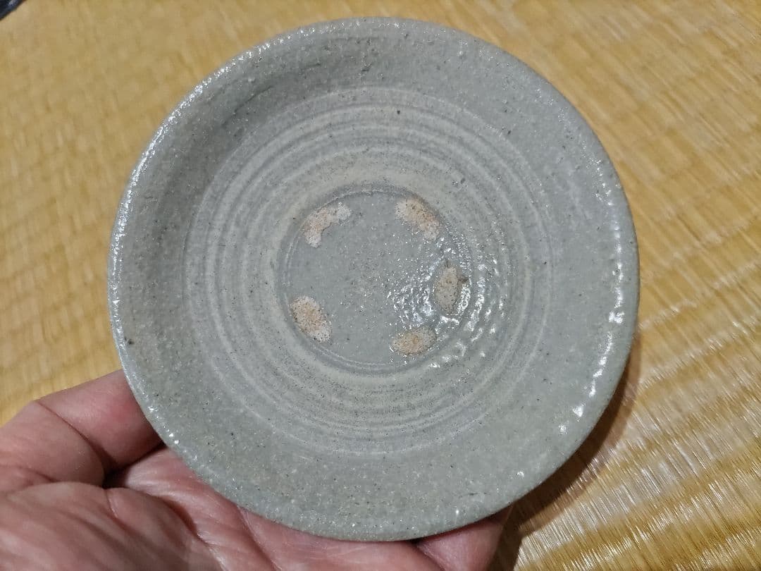 李朝　輪線状の　刷毛目　皿（12.3cm）良品！