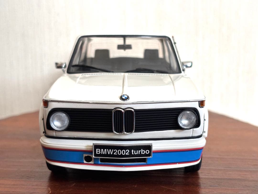 BMW 2002 turbo ミニカー1/18