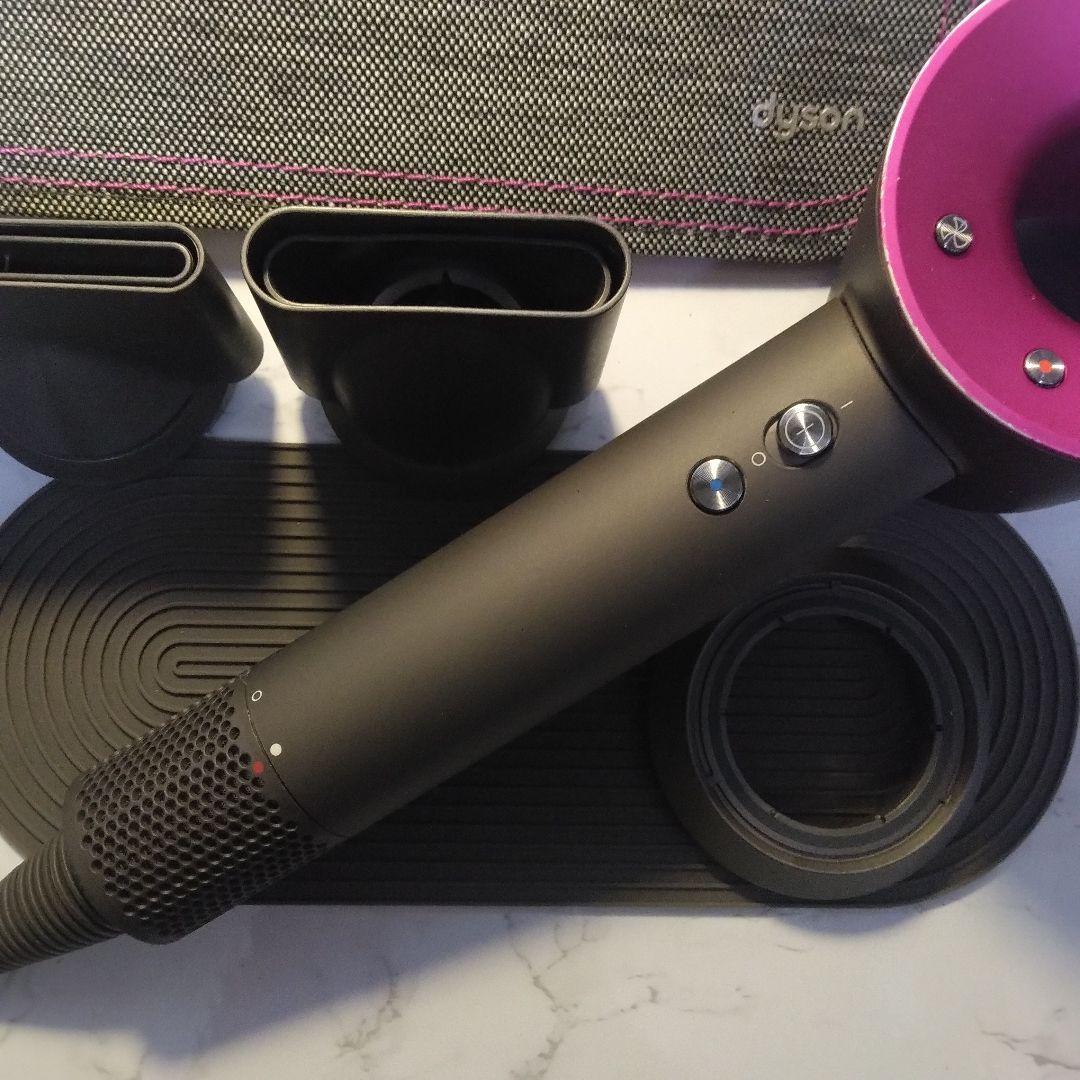 動作良好　ダイソン　HD03　Dyson　ドライヤー