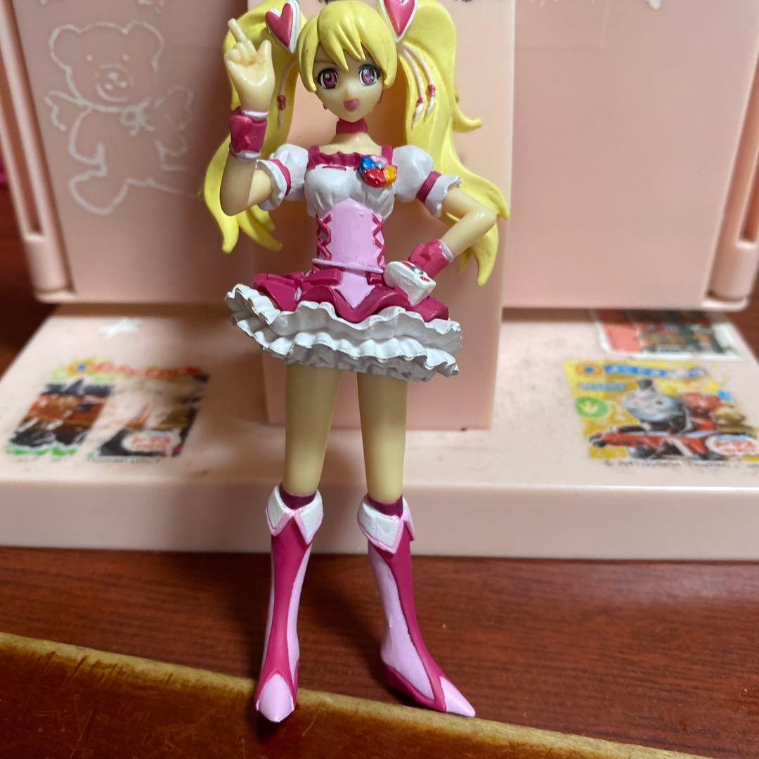 セクシー女性フィギュアセット4体。