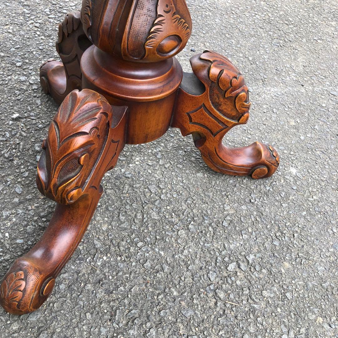 マホガニー無垢材 コーヒーテーブル アンティーク調木彫装飾 美しい木目のテーブル