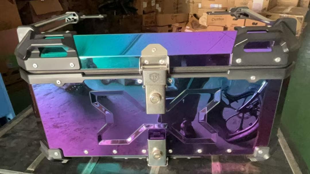 中古バイクリアボックス アルミトップケース (65L オーロラ)