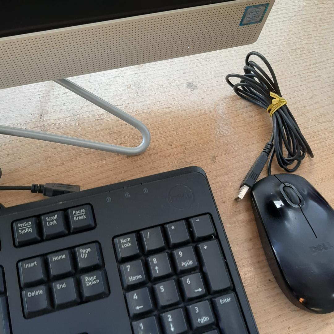 HP 一体型 タッチ液晶 9世代 i5 128G 2.0T 1920x1080