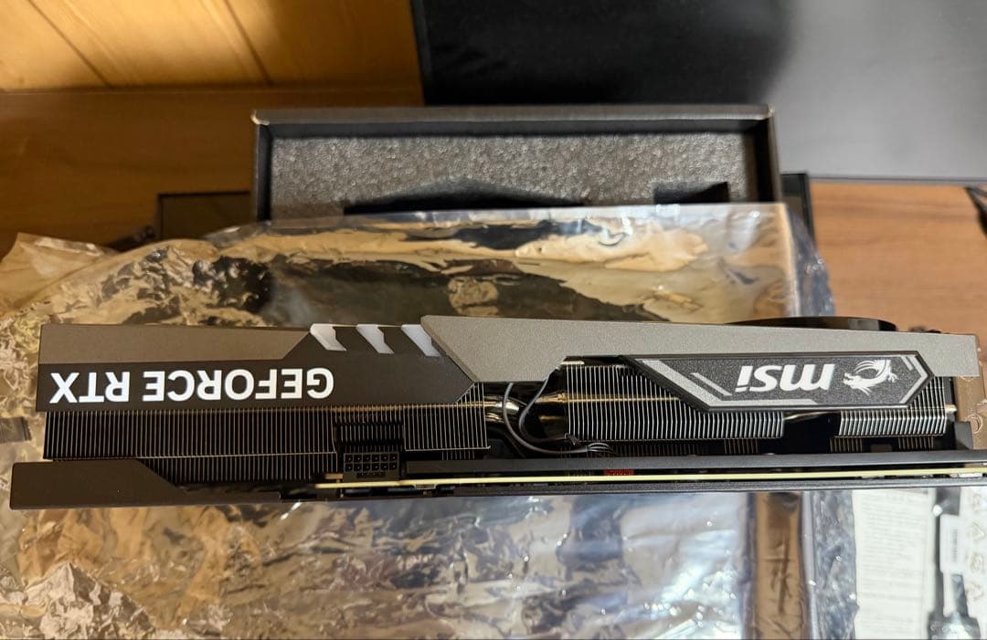 グラフィックボード・グラボ・ビデオカード MSI RTX4070Ti GAMING X TRIO 12G OC