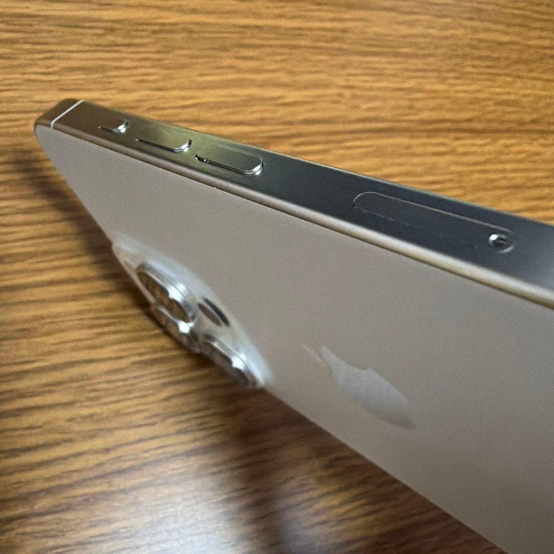 Apple iPhone 15 Pro ホワイト 本体のみ　256gb