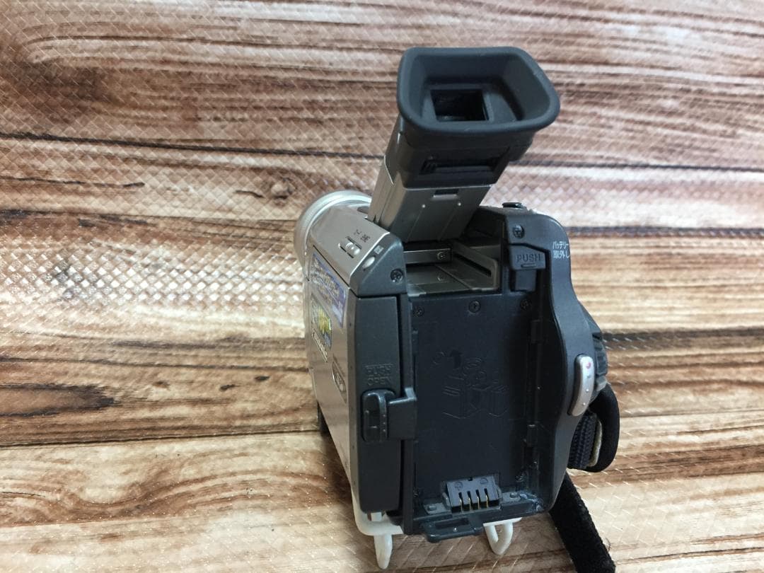 良品 撮影再生ダビングOK　Panasonic NV-C7　付属品豪華　大画面