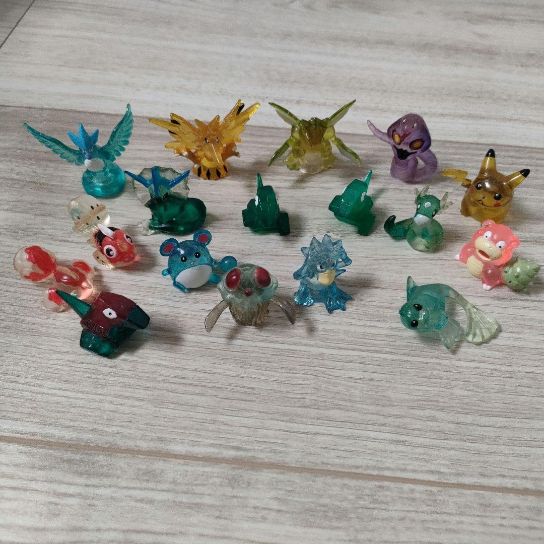 ポケモン　クリア素材 ガチャガチャ　フィギュア　年代物　平成レトロ