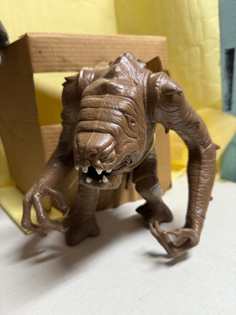 Star Wars Rancor Monster Figure 箱潰れ