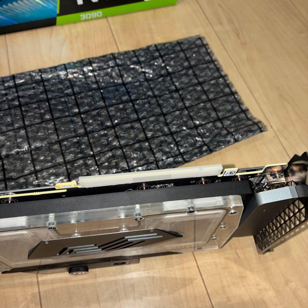 ZOTAC ZT-A30900Q-30P RTX 3090 グラフィックボード