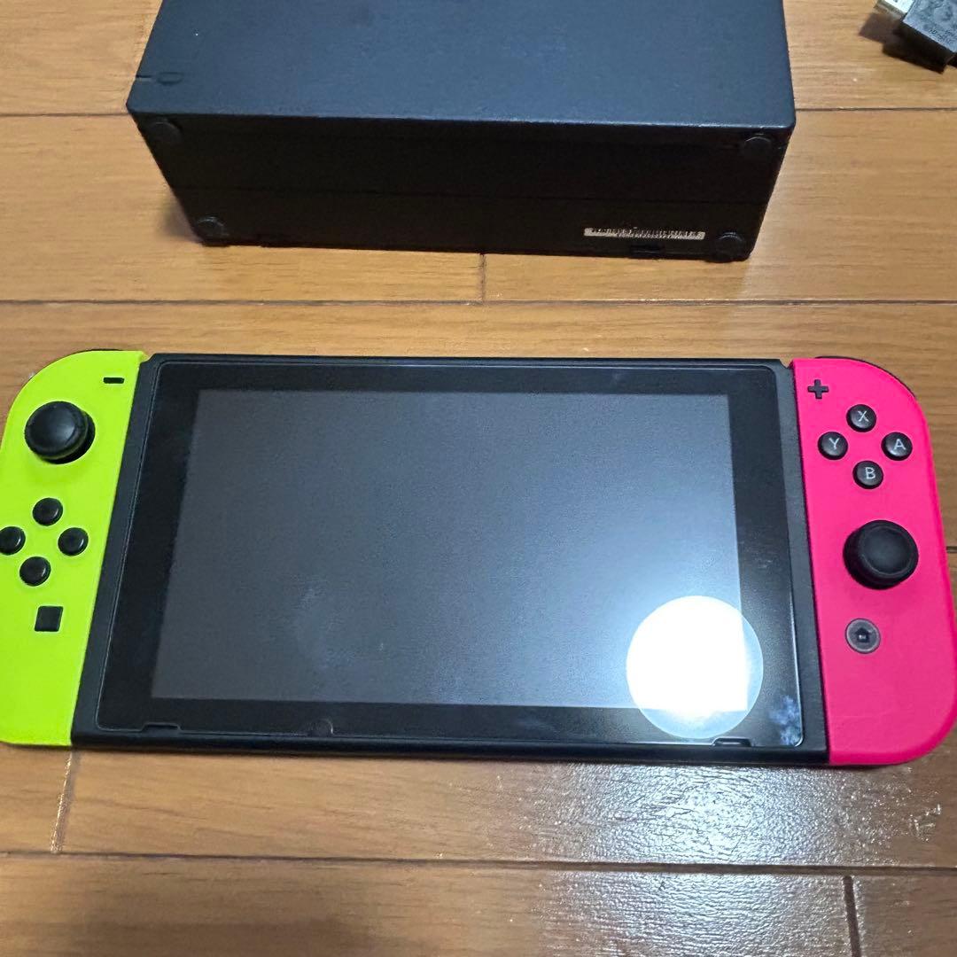 バ*リ様 【美品】 NintendoSwitch 2017 本体