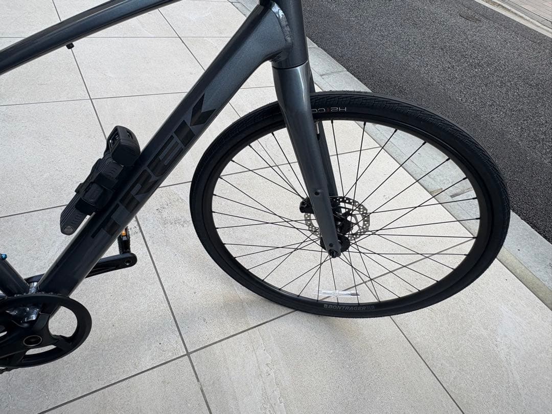 も*ぺ様 トレック FX3 グレー サイズM 【東京引き取り限定】TREK