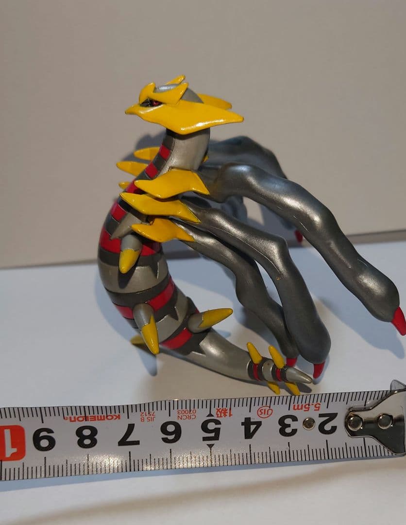 非売品 組立 ポケモン　ギラティナ　オリジンフォルム フィギュア
