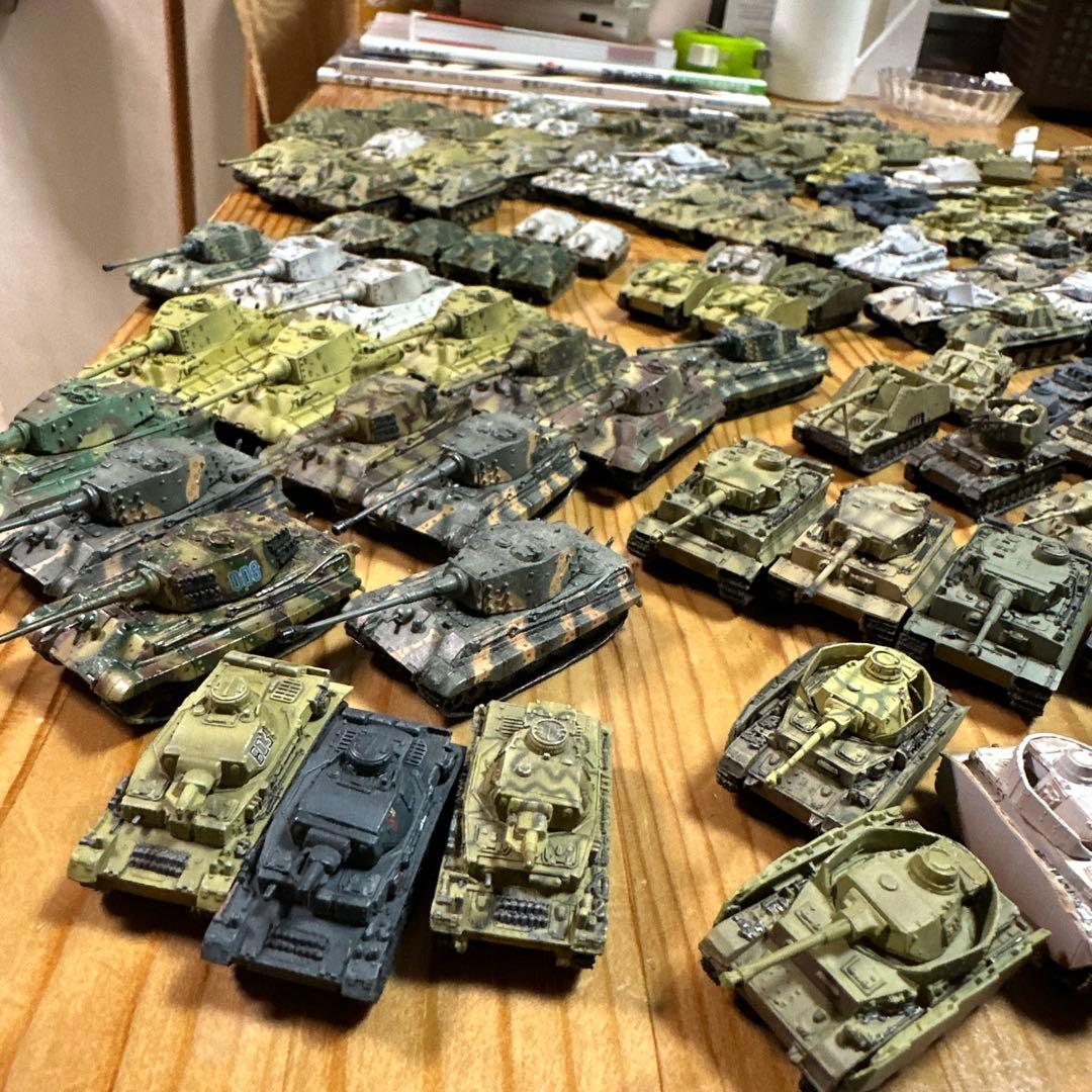 1/144 戦車　自走砲　突撃砲　フィギュア
