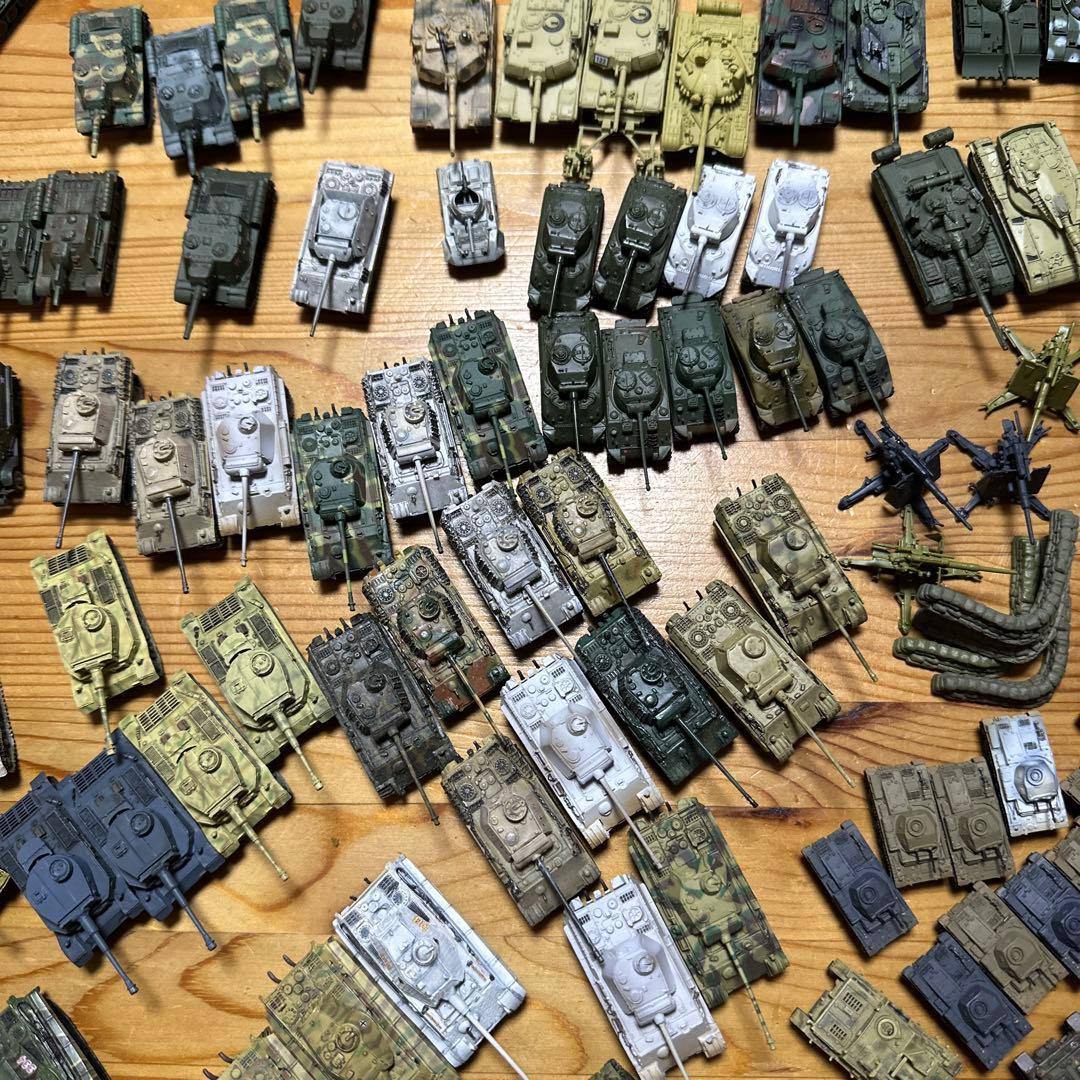 1/144 戦車　自走砲　突撃砲　フィギュア