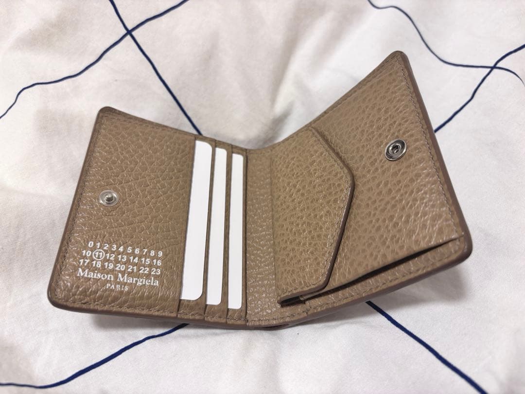 【正規品】Maison Margiela メゾンマルジェラ 三つ折財布 ベージュ