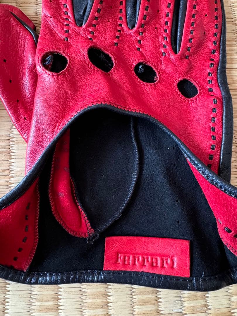 Ferrari ドライビンググローブ　純正　手袋