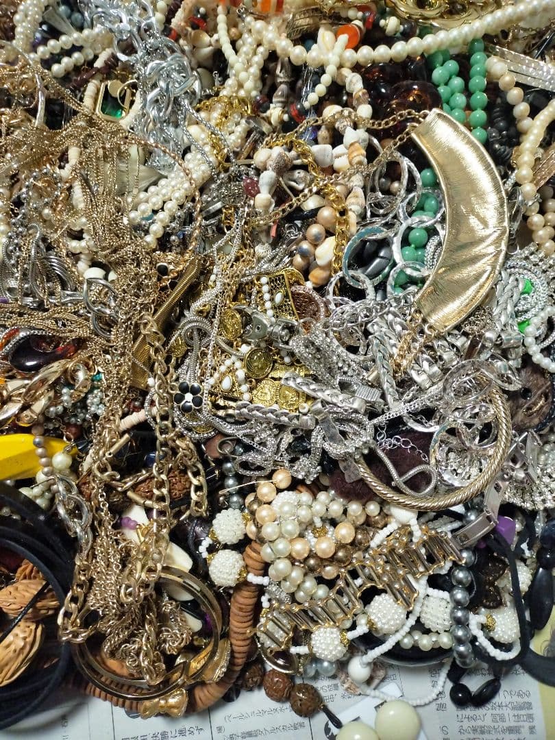 アクセサリーまとめ売り　 遺品、整理品、ジャンク品　約12.2kg