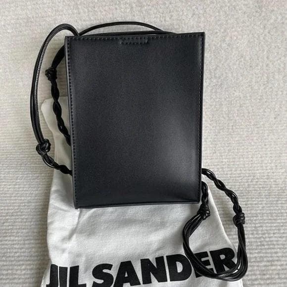 新品未使用 ブラックレザー スマホショルダーバッグ