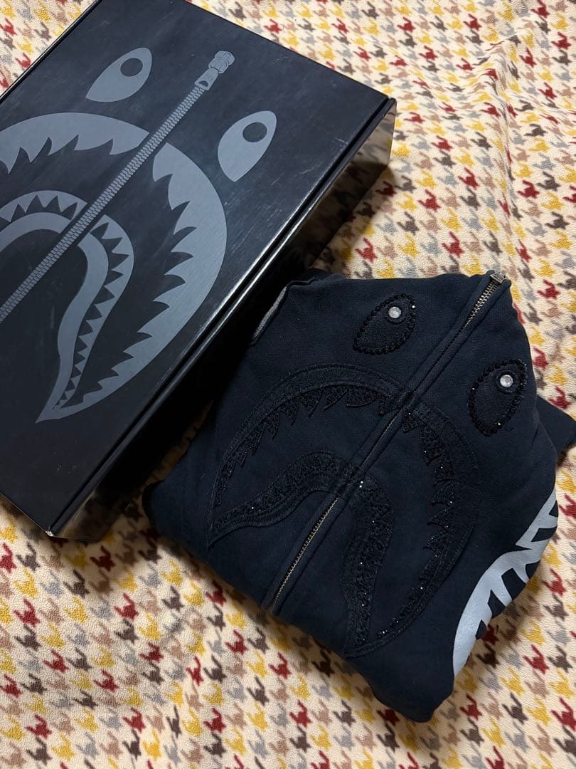 bape ape シャークパーカー shark hoodie スワロフスキー