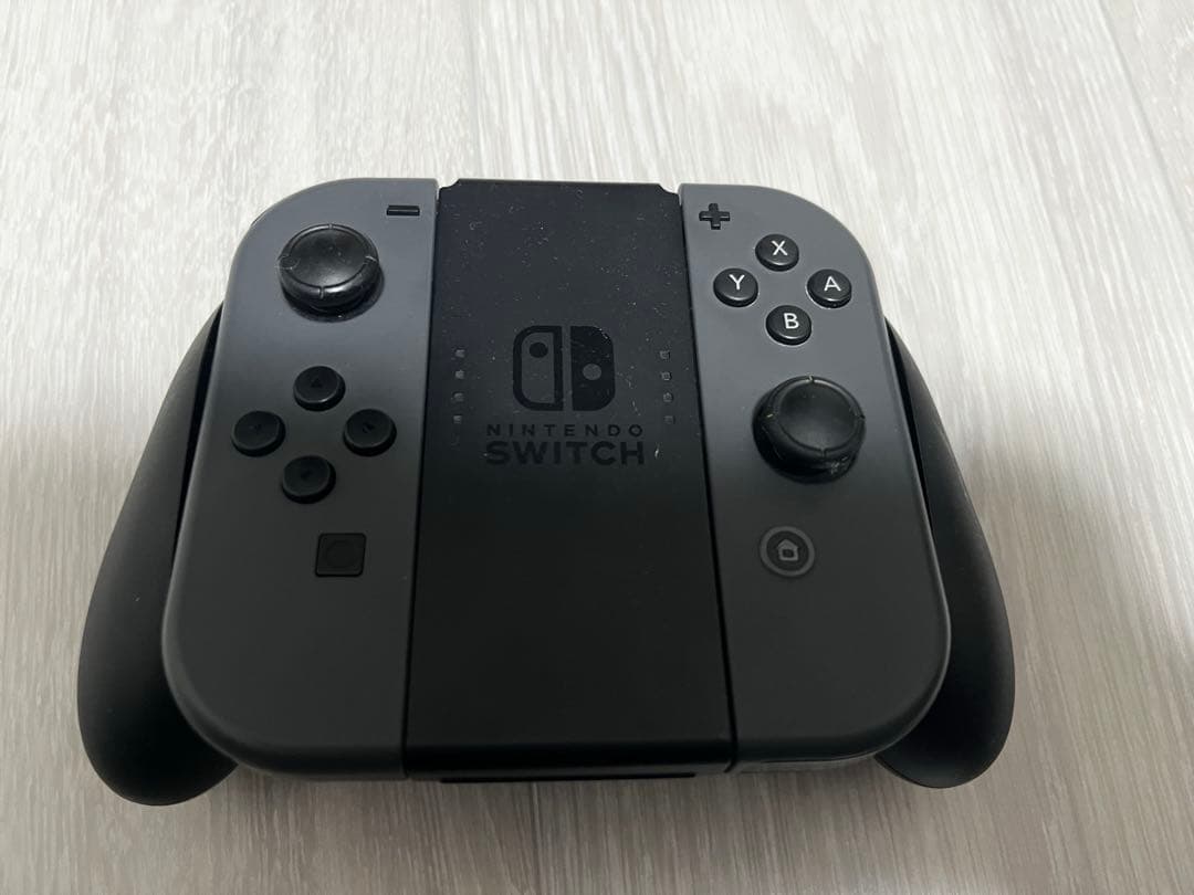 Nintendo Switch 本体 (コントローラー2つ)