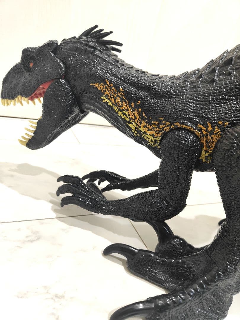 ジュラシック・ワールド インドラプトル 99cm　観賞用☆