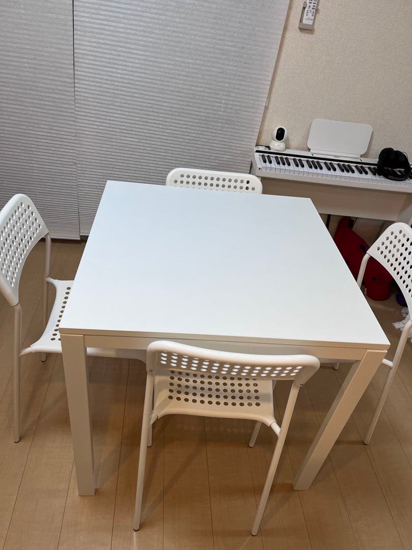 ikea ダイニングテーブル　週末限定価格