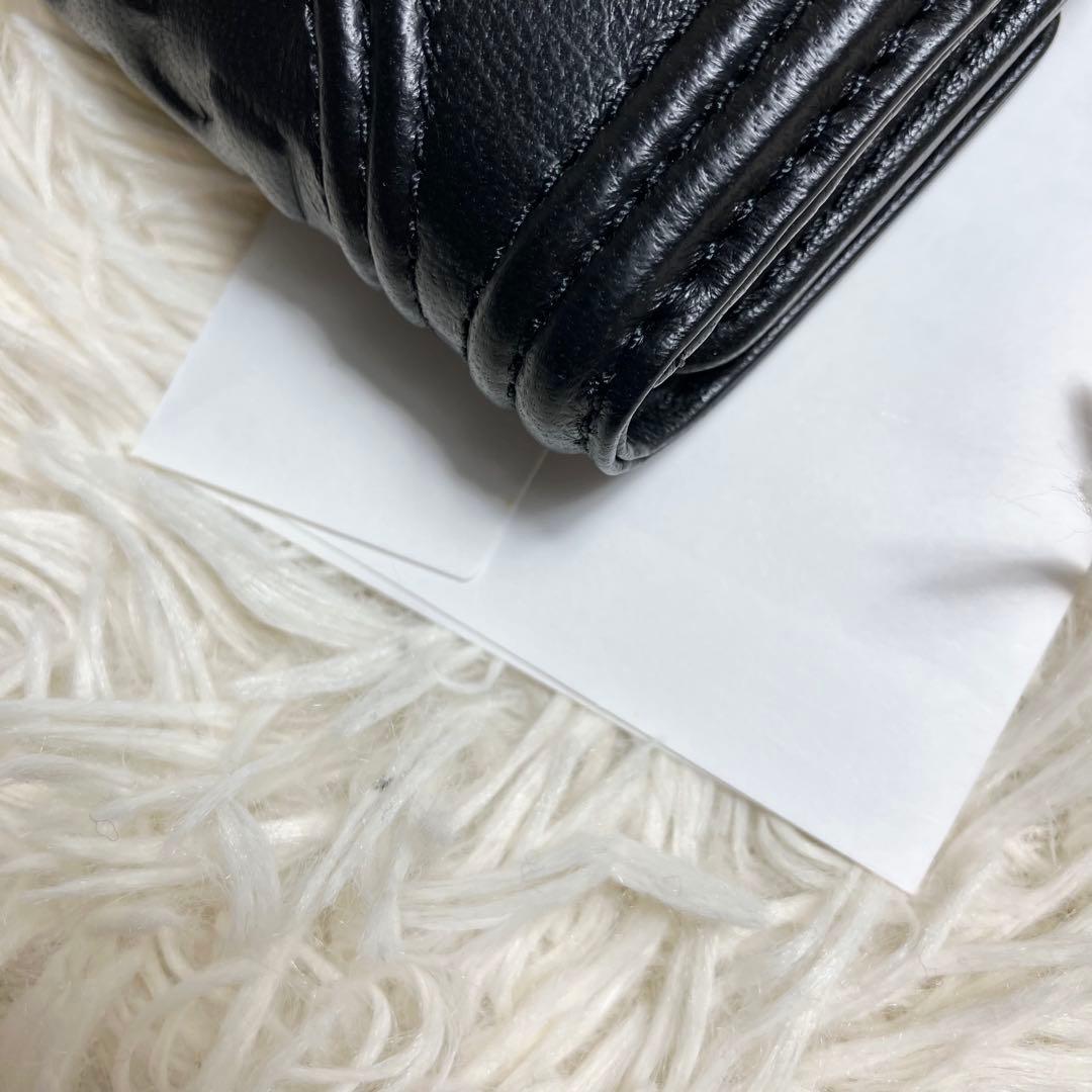 【極美品】トリーバーチ＊キルティング 三つ折りレザーブラック