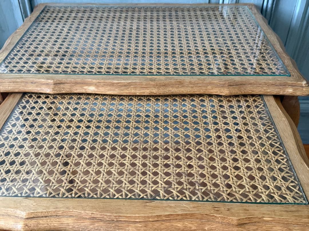 【値下げ】フランスアンティーク　ガラス天板のネストテーブル　猫脚