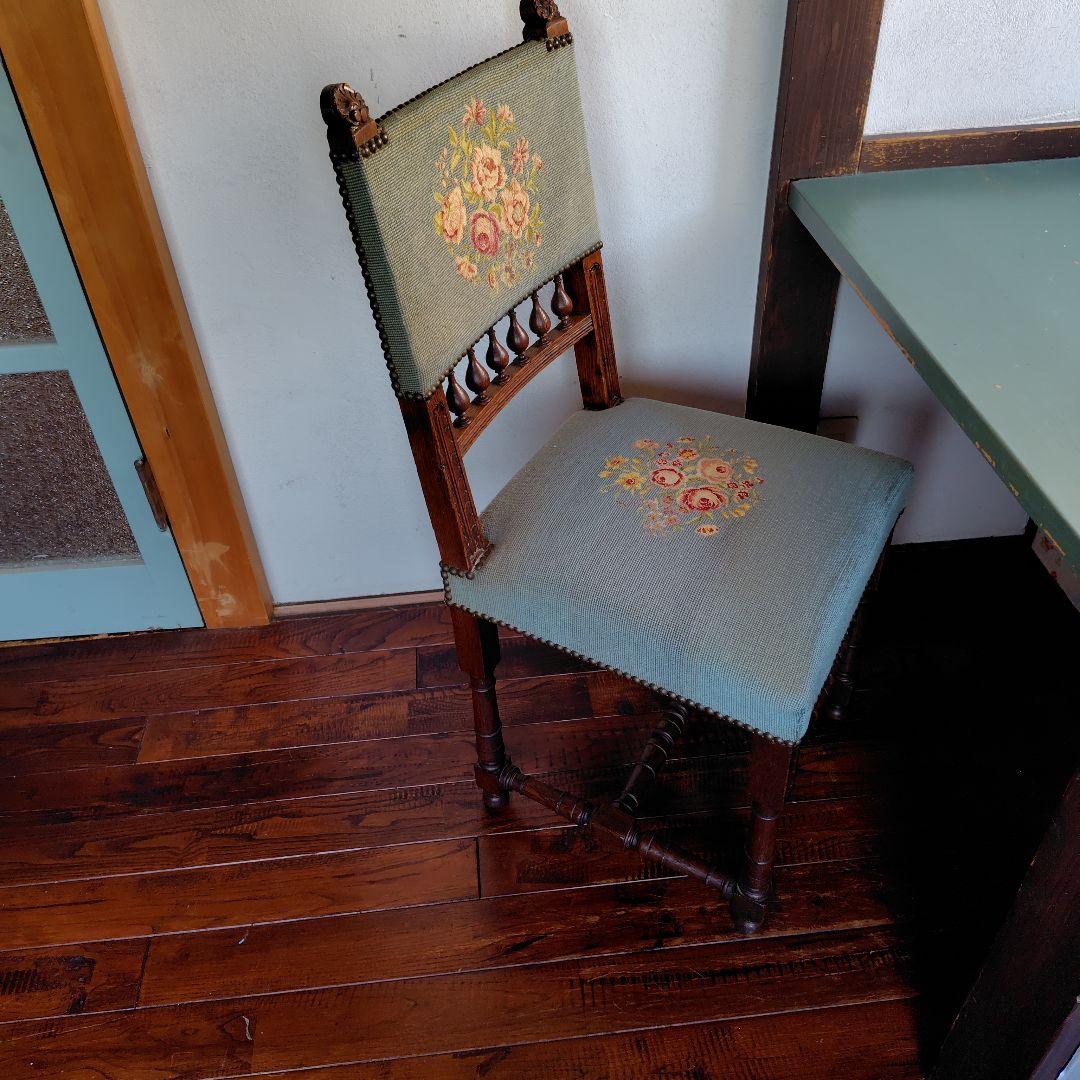 ベルギー　アンティーク　ナポレオン　チェア　プチポワンの椅子